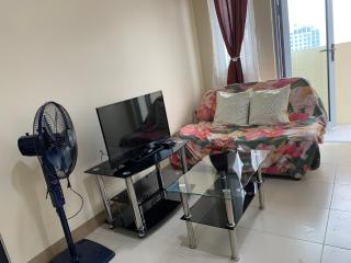 Araneta City Cubao , Manhattan Plaza Corner Unit With Amazing View From The 19th floor - Manila - 5