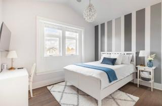 Vancouver West Cozy Retreat by Host Launch - 0