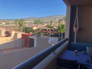 2 bedroom with parking, WiFi, views & heated pool - Playa Paraíso - 6