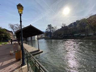 Quai des Cordeliers, balcon et vieille ville - 5