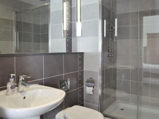 Military Drive 8 - 9