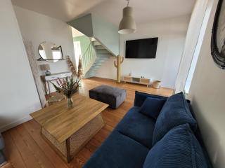 Grand gîte citadin avec SPA, billard, babyfoot - Villedieu-les-Poêles - 0