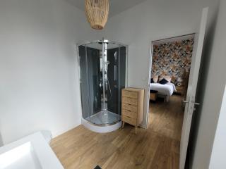 Grand gîte citadin avec SPA, billard, babyfoot - Villedieu-les-Poêles - 3