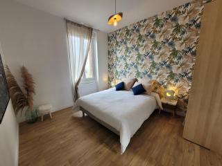 Grand gîte citadin avec SPA, billard, babyfoot - Villedieu-les-Poêles - 2