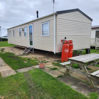Family Fun by the Sea 4 Bedroom Caravan - Ingoldmells - 5