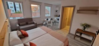 Estudios en Plaza Cabo da Vila centro Muxia - 0