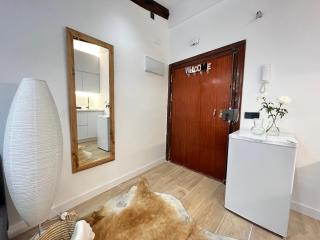 Encantador Tirso Molina Exterior Mesón Temporal - 5