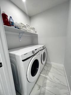 Gorgeous 6BR New Home for Families - 8