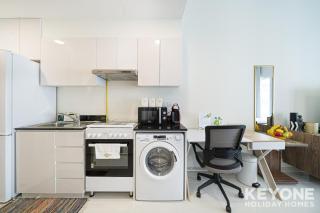 Viridis Residence Cozy Studio Living - 8