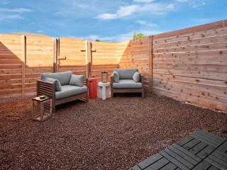 Midcentury Couples Designer Loft - Casa Tuya - Austin - 8