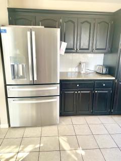Private 2 Bedrooms, 1 bath & Living Room Space - Shared Kitchen with Residents - 2