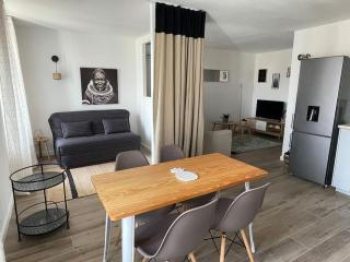 Très bel appartement, port Sanary, - 0