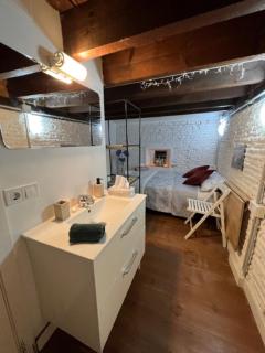 Airbhouse Private Rooms & Apartments - Sevilla - 4