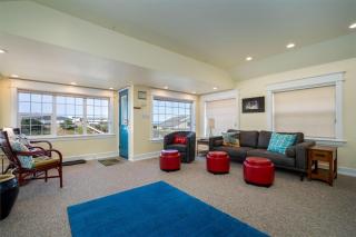 Nyevana Beach House - Newport - 0