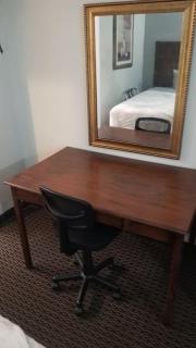 Hotel 2 Queen Beds Hotel Room 220 Booking - Stillwater - 2