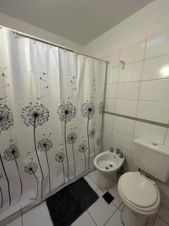 Luminoso y amplio departamento - 1