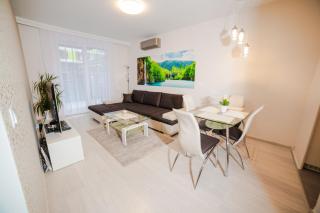 Corvin Promenade with free parking - Budapeste - 7