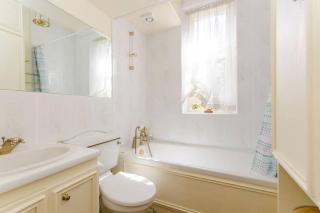 Large 3 bed flat in central Wimbledon - Londra - 1