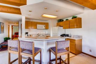 Large 2 Br With Open Floorplan Condo - 7