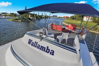 Caloundra Houseboats - Pelican Waters - 8