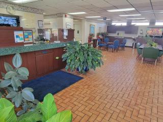 Studio 9 Inn & Suites - 6