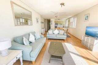 Harbourside 13 fantastic waterfront unit - Soldiers Point - 2