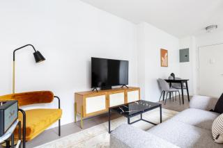 UWS 1BR w Gym Doorman nr Riverside Park NYC-511 - New York - 9