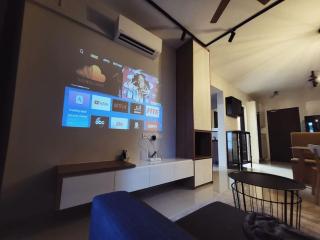 Luxury Private Cinema Experience - Free parking - 5