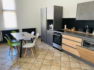 Apartment Helios - self check in, strict center - Osijek - 8