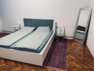 Apartment Helios - self check in, strict center - Osijek - 6