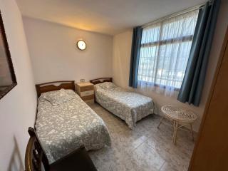 APARTMENTOS EUROHOSTAL 1linea de playa las fuentes - 1