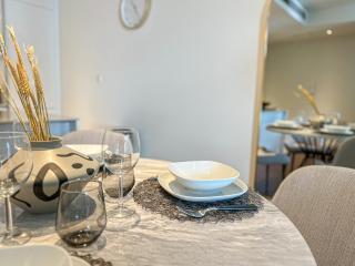HiGuests - Charming Retreat in CityWalk With Balcony and Pool - Dubai - 1