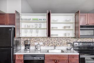 Lovely Loop 1BR w Doorman Gym nr L CHI-710 - Chicago - 5