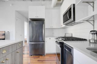 River N 1BR w Gym Pool WD nr Mag Mile CHI-440 - Chicago - 4