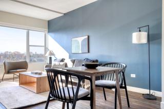 Elmhurst 1br w lounge pool gym nr Metra CHI-861 - 6