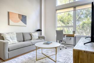 Menlo Park 1BR w Lounge WD nr Caltrain SFO-993 - Menlo Park - 0