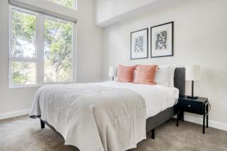 Menlo Park 1BR w Lounge WD nr Caltrain SFO-993 - 2