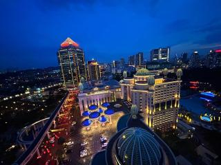 SunwayPyramidFamilySuite-2-4px-Netflix-Balcony-Super Fast Internet - Petaling Jaya - 8