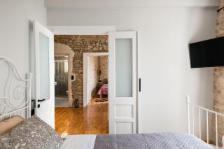 The Greystone Seaview House by Konnect - Nissaki - 2