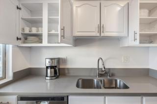 Brentwood 1BR w Outdoor Pool nr UCLA Downtown LAX-188 - 4