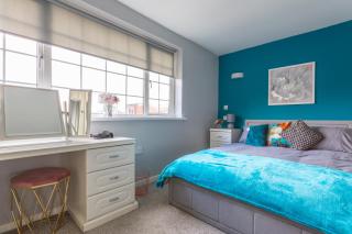 Red Lodge Stays - LS8 - close to city center and amenities - private parking - contractor welcome - 2