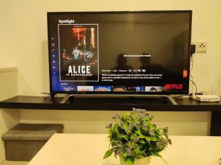HB1516- Two queen bed-Wifi-Netflix- Parking- Cyberjaya, 3056 - 9
