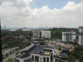 HB1516- Two queen bed-Wifi-Netflix- Parking- Cyberjaya, 3056 - 7