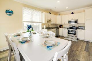 Emerald Isle Vacation Home Walk to Beach! - Emerald Isle - 4