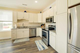 Emerald Isle Vacation Home Walk to Beach! - Emerald Isle - 1