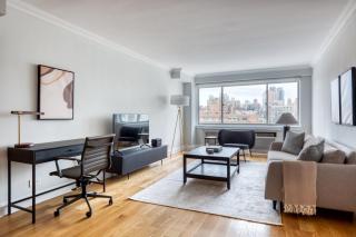 Lenox Hill 2br w elevator doorman NYC-1011 - New York - 0