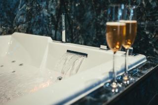 Le Duplex de l'Etoile home cinéma jacuzzi et sauna privatif - 3