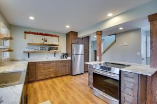 Modern Nellysford Getaway on 40 Private Acres! - Wintergreen - 3
