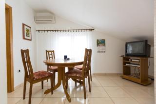 Apartment in Okrug Donji with sea view, balcony, air conditioning, WiFi 5166-5 - 4