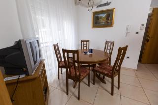 Apartment in Okrug Donji with sea view, balcony, air conditioning, WiFi 5166-1 - 2
